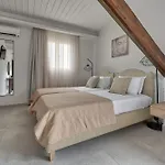 Sofia - Yiota Studios & Apartments